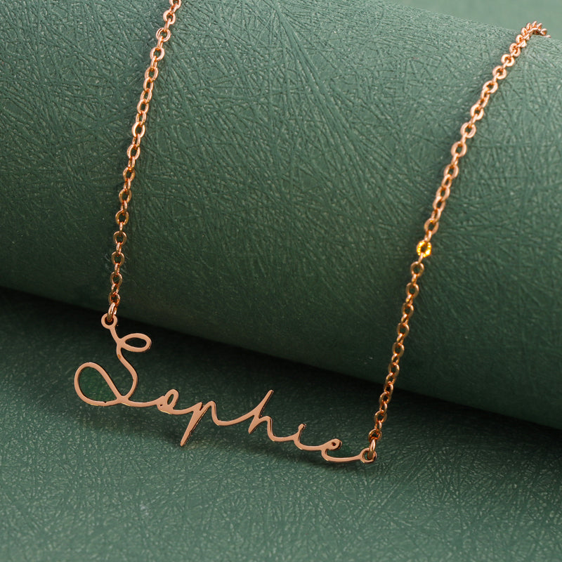 Fashionable rose gold letter pendant O-shaped necklace