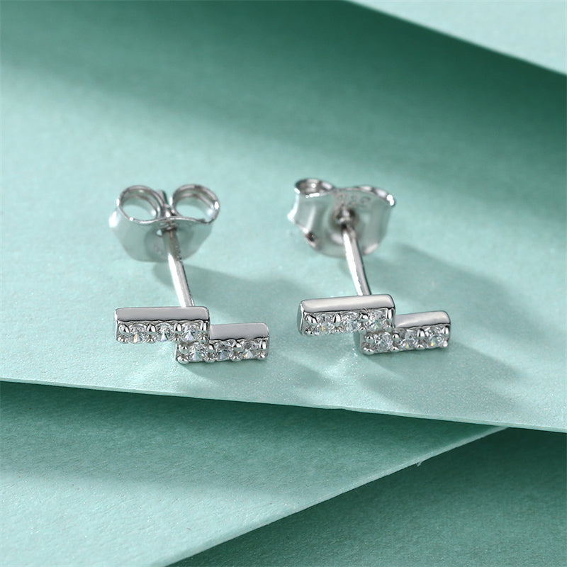 925 Sterling Silver Z Letter Stud Earrings for Women Elegant Full Zircon Alphabet Jewelry White Gold Plated
