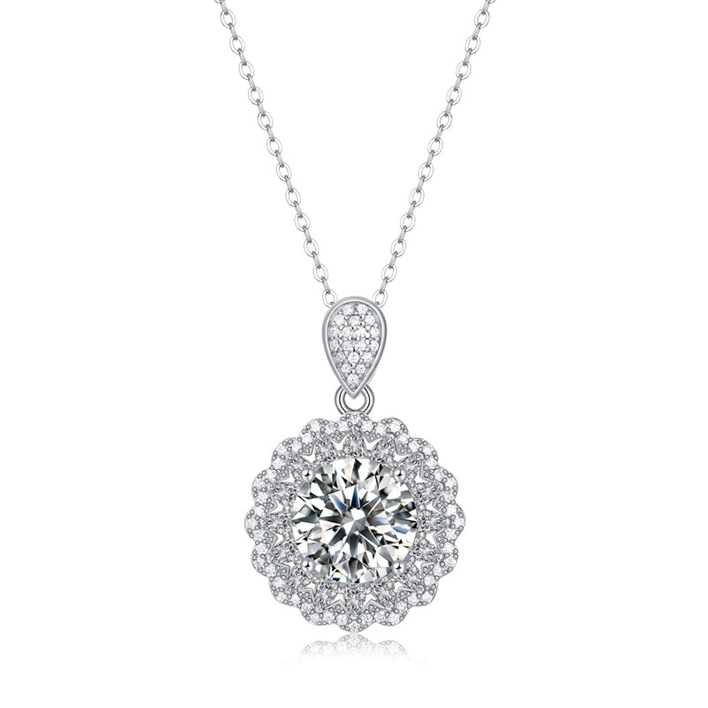 Dreamy Geometric Pendant Necklace with 5 Carat Moissanite