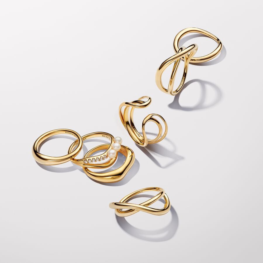 14k Gold Undulating Band Ring