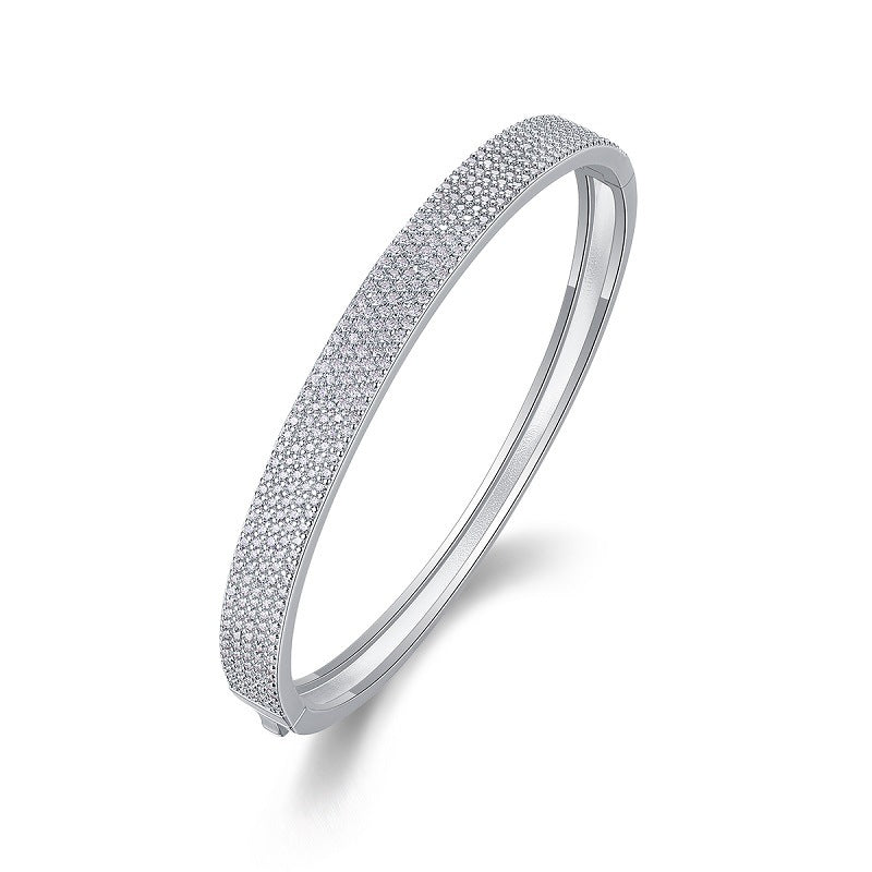 Sophisticated Adjustable Bracelet with Moissanite