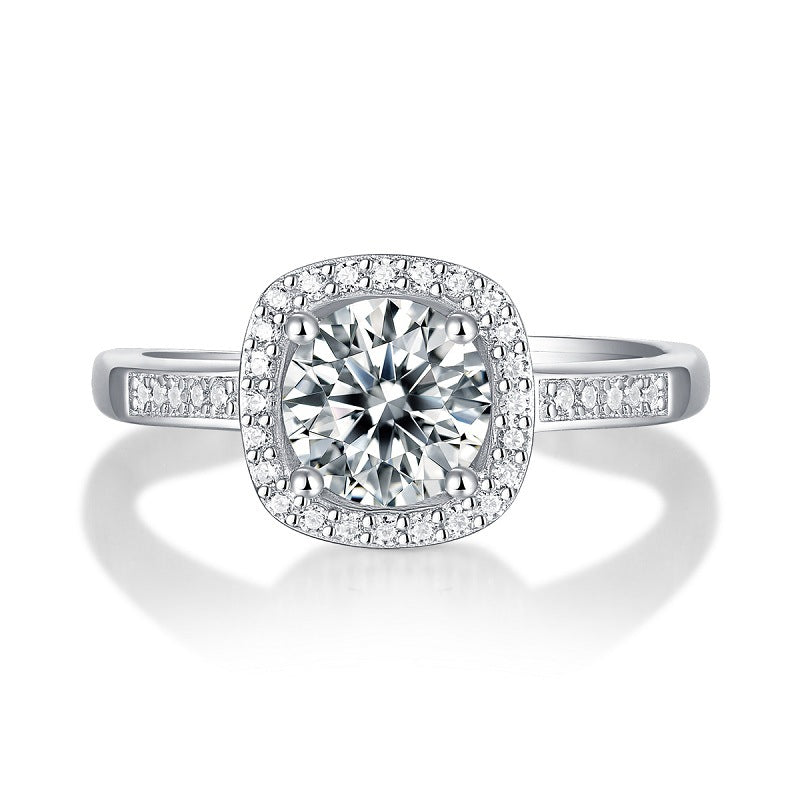 Sophisticated Adjustable Ring with Moissanite