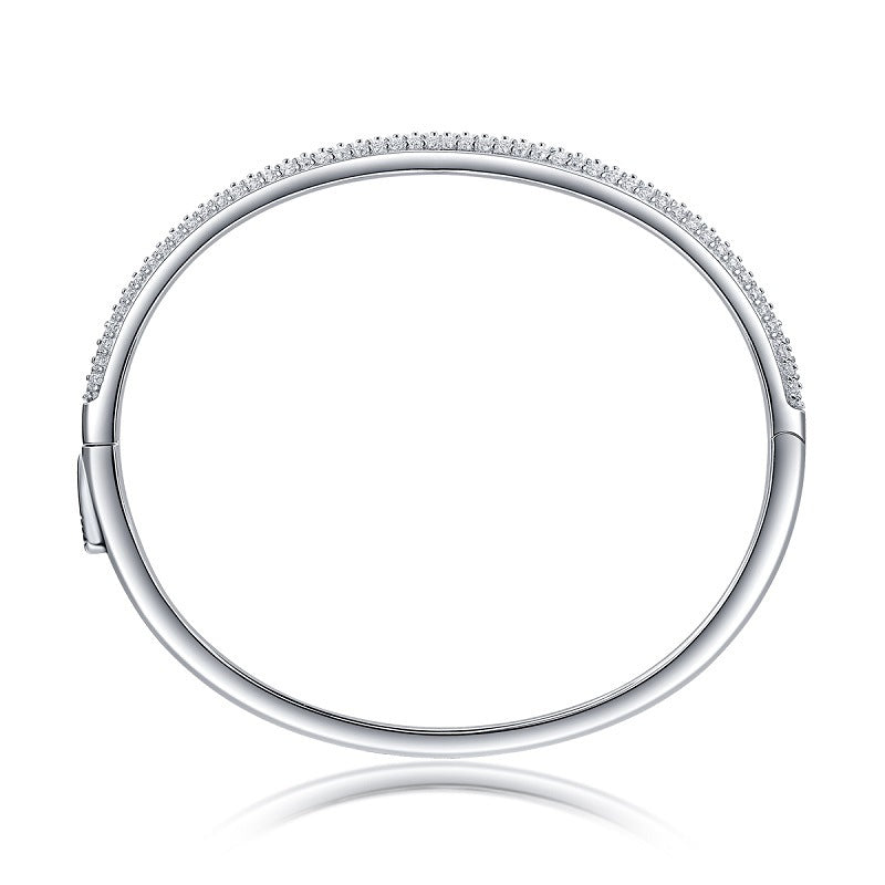 Sparkling Geometric Bracelet with Moissanite