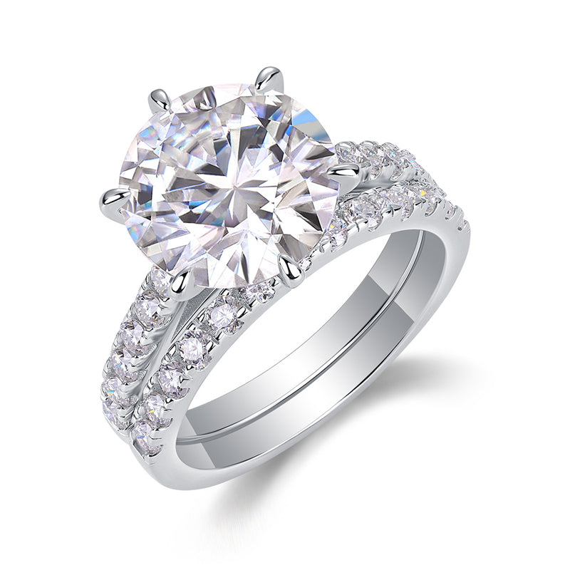 Stunning Circle Diamond Ring for Women