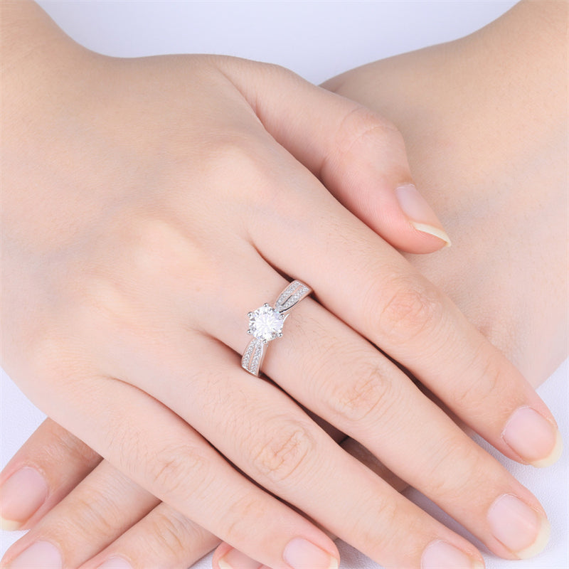 1CT D Color Moissanite Six-Prong Solitaire Ring - 925 Sterling Silver Queen's Diamond Ring