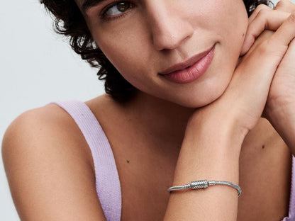 Sliding Magnetic Clasp Snake Chain Bracelet