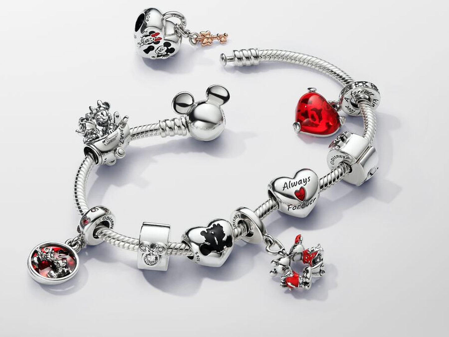 Disney Mickey Mouse Clasp Moments Snake Chain Bracelet