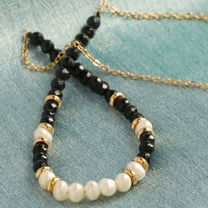 Copper O-Chain Necklace with Black Natural Stone and Pearl Beads