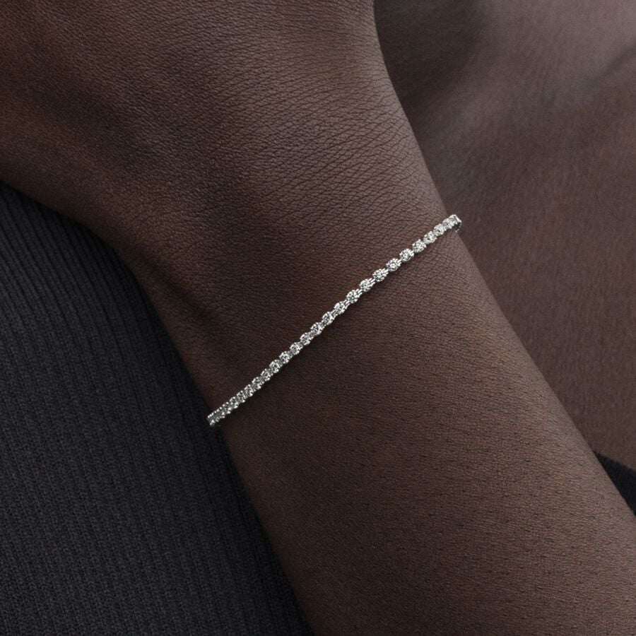 Round Brilliant Diamond Bracelet
