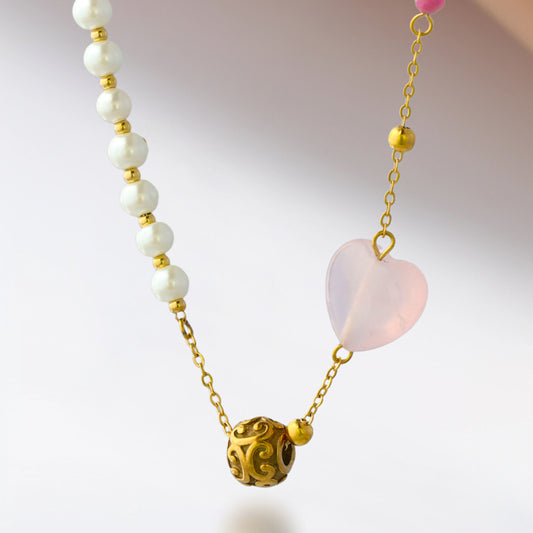 Love-themed O-Chain Necklace with Heart-shaped Pendant Natural Stone and Pearl