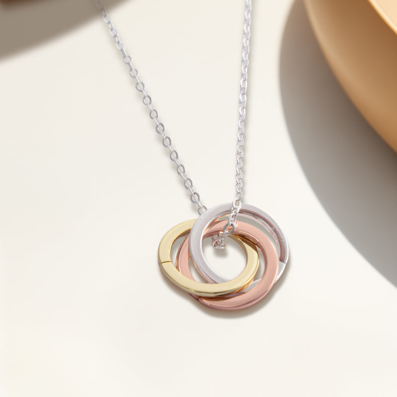 Geometric Copper Alloy O-Chain Necklace with Circle Pendant