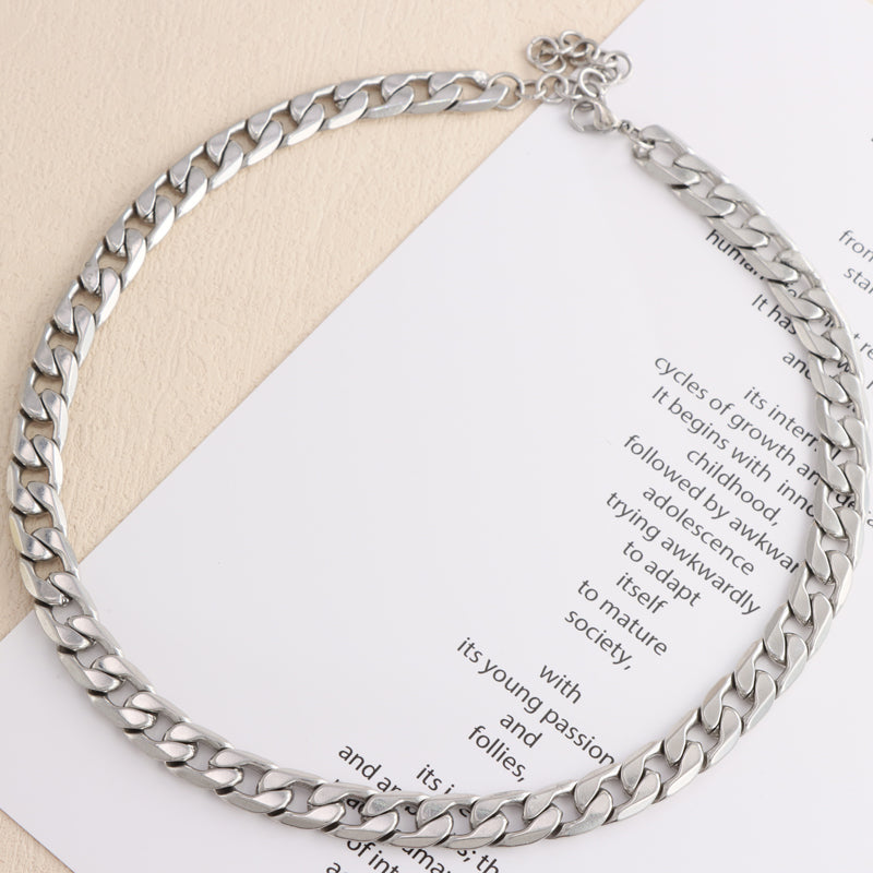 Streamlined Design Silver Chopin Chain Necklace