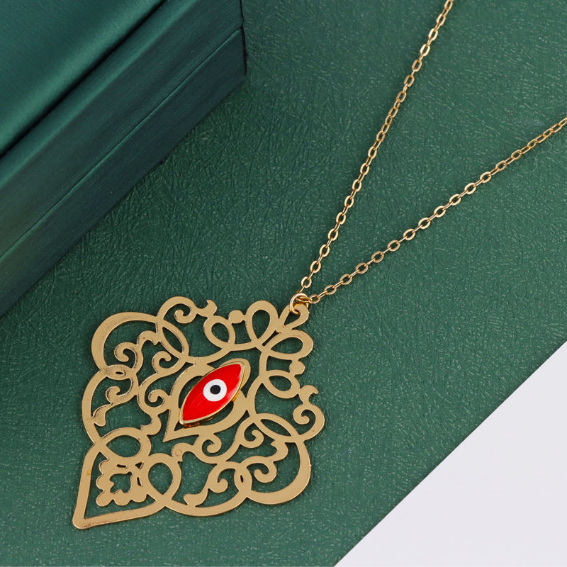 Retro Style Gold Pendant Necklace