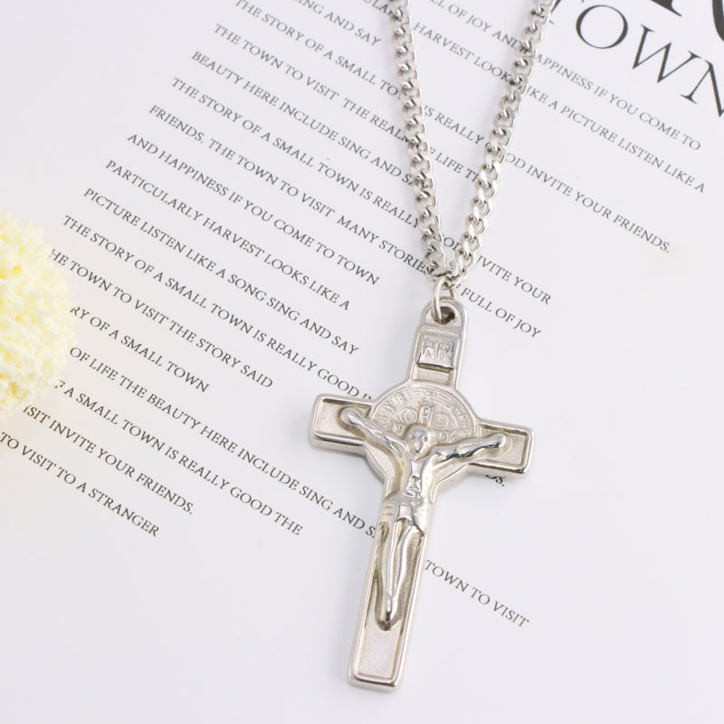 Trendy Silver Chopin Chain Necklace with Cross and Jesus Figure Embellishment