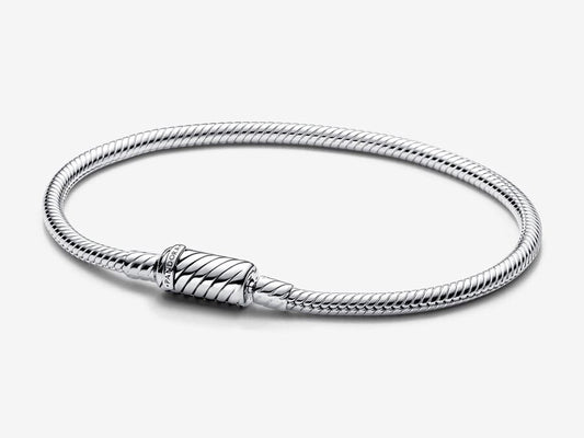 Sliding Magnetic Clasp Snake Chain Bracelet