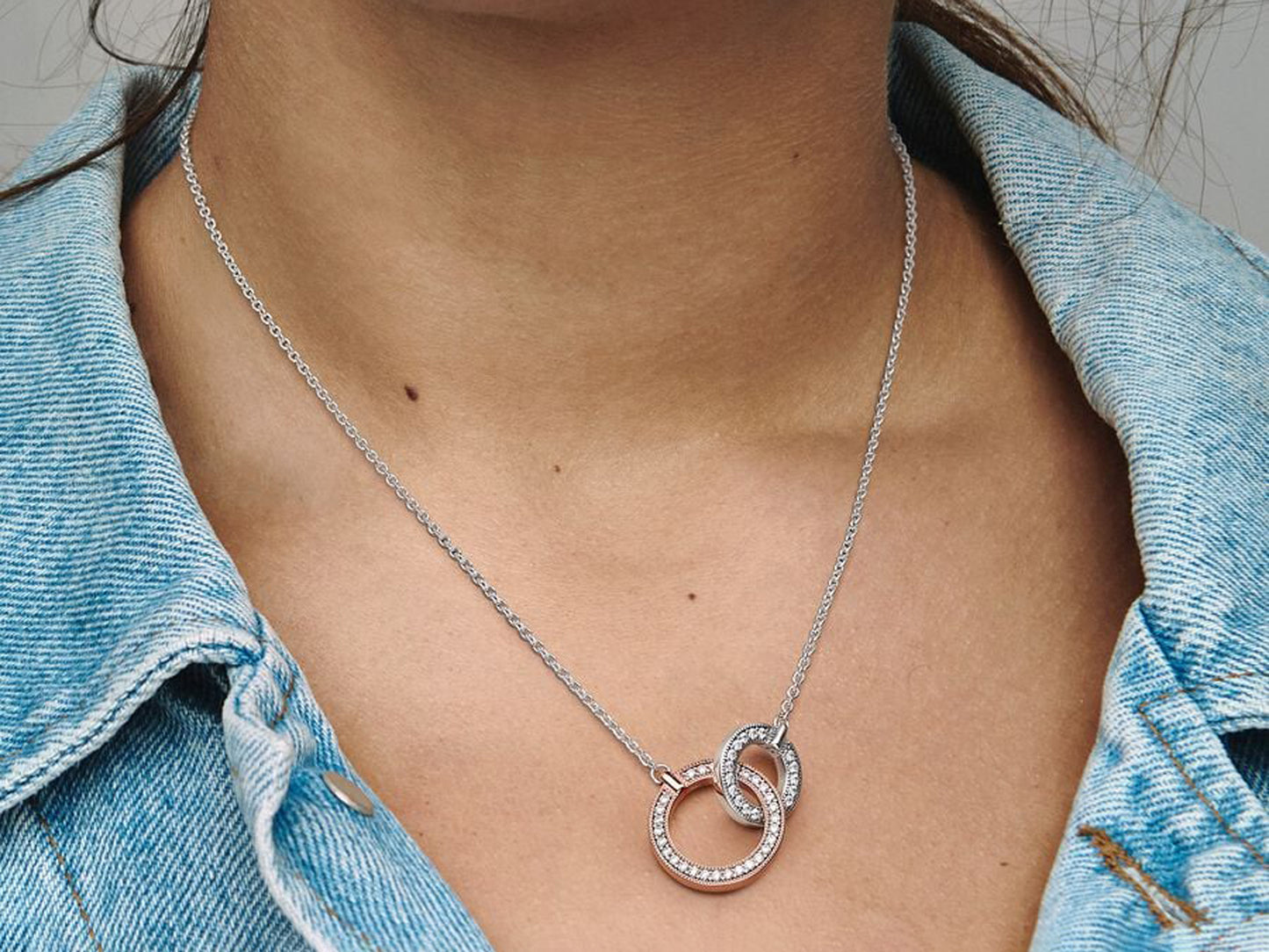 Two tone Intertwined Circles Necklace