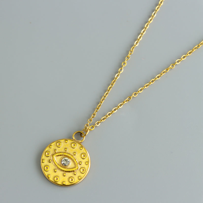 Elegant Gold O-Chain Necklace with Devil's Eye Design