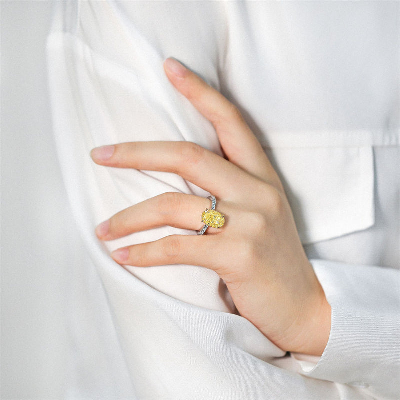 4.5ct Oval-Cut 925 Silver Ring - Luxe 8×12mm Ice-Cut High Carbon Diamond Band