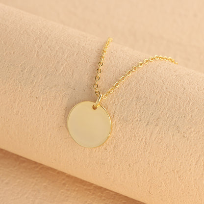 Classic Gold Tone O-Chain Necklace with Circular Pendant