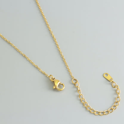 Exquisite Gold Stainless Steel O-Chain Necklace with Red Four-Leaf Clover Pendant