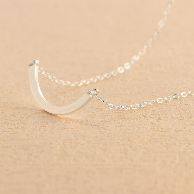 Stylish Pendant Silver O-Shaped Necklace