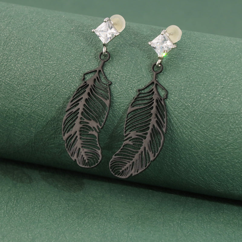 Handcrafted Copper Leaf Earrings - Unique Asymmetric Design for Women