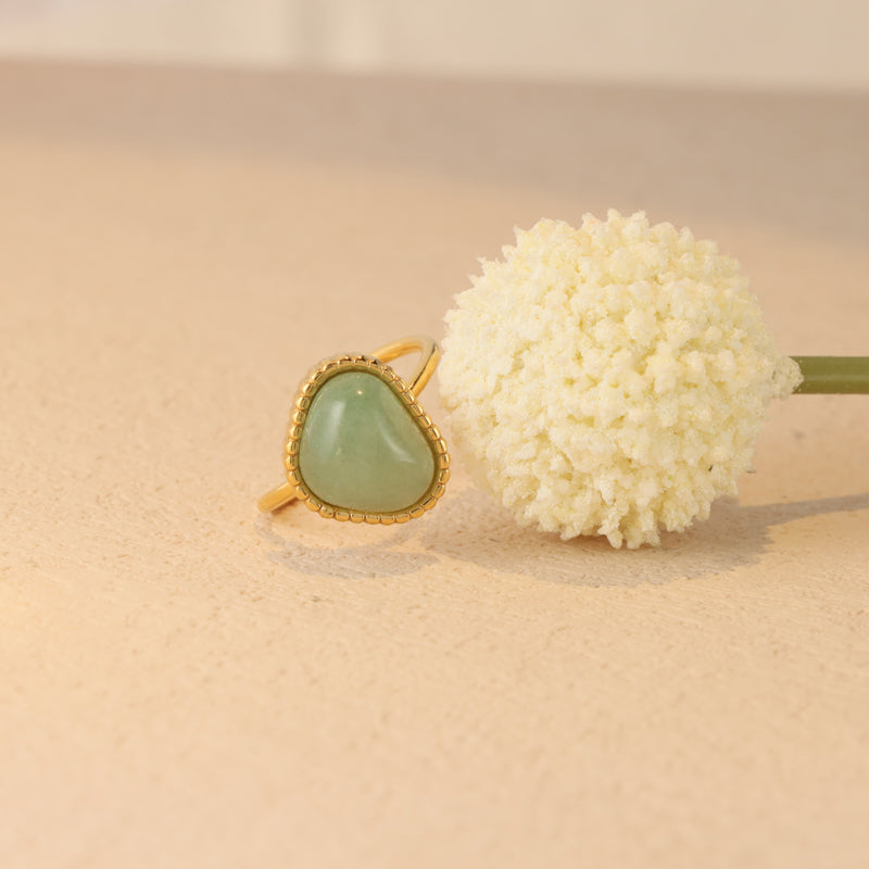 Heart-Shaped Jade Green Agate Inlay Ring