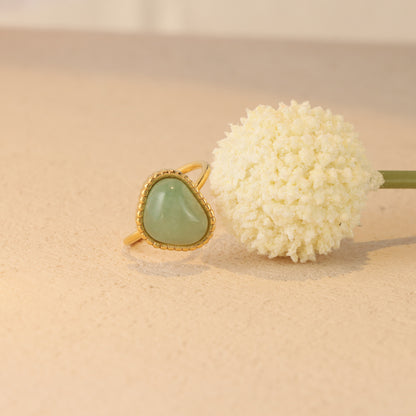 Heart-Shaped Jade Green Agate Inlay Ring