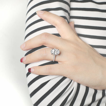 925 Sterling Silver 5.5ct Oval-Cut Zirconia Ring - Premium 5A Icy Princess Cut Solitaire Ring for Women