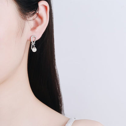 925 Sterling Silver Asymmetric Stud Earrings - 0.21ct Moissanite & 7mm Freshwater Pearls