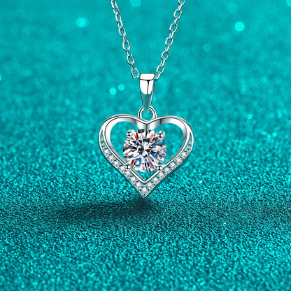 925 Sterling Silver Beating Heart Pendant Necklace - 1CT Moissanite Sweet & Playful Chain