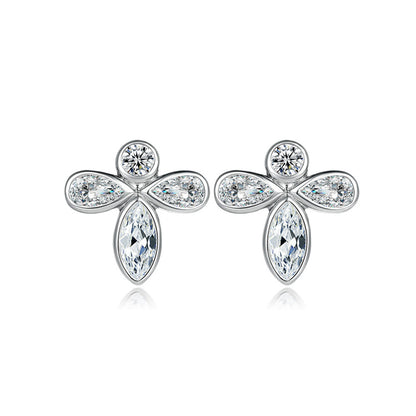 925 Sterling Silver Bee & Clover Stud Earrings – Whimsical Nature-Inspired Zircon Design