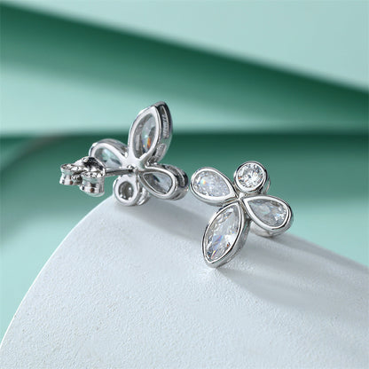 925 Sterling Silver Bee & Clover Stud Earrings – Whimsical Nature-Inspired Zircon Design
