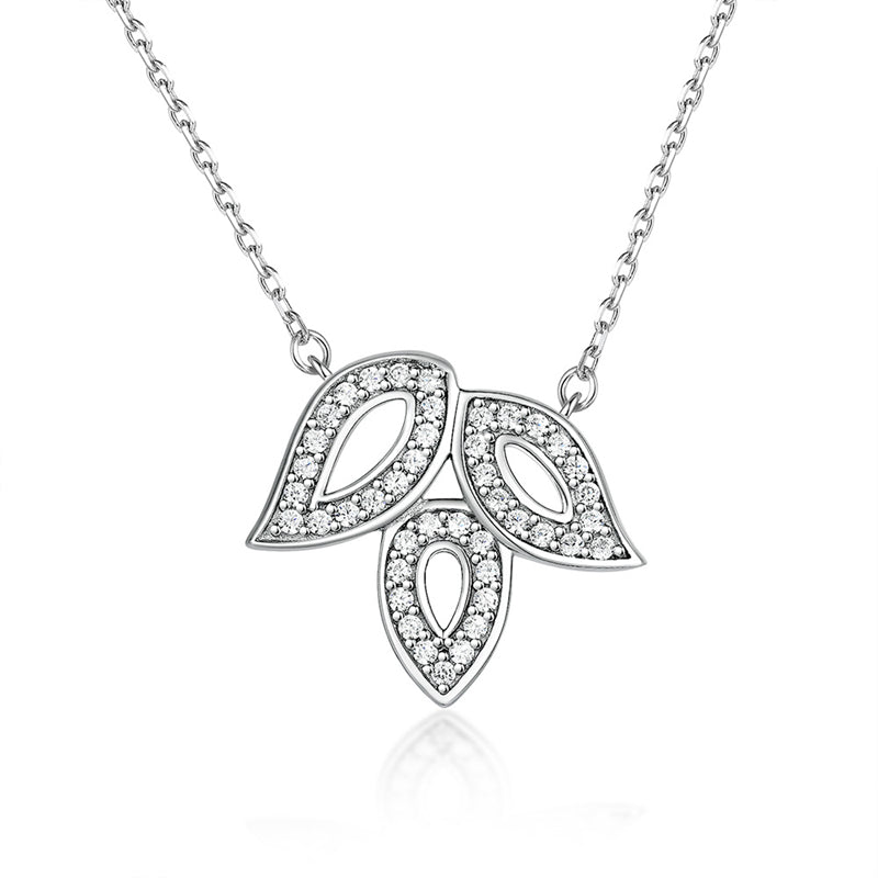 925 Sterling Silver Clover Leaf Pendant Necklace - Elegant Nature-Inspired Collarbone Chain