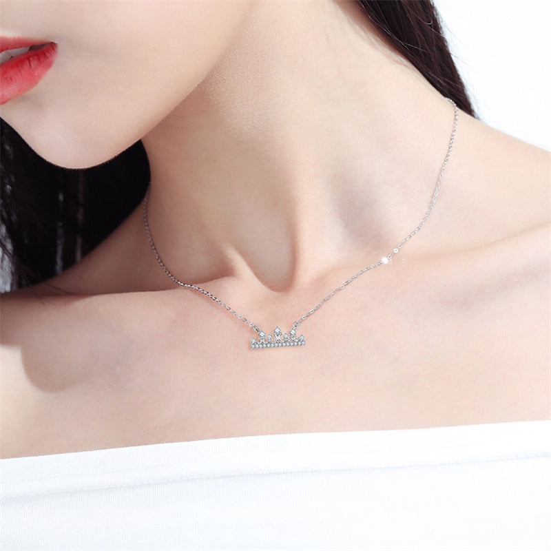 925 Sterling Silver Crown Pendant Necklace - Elegant Princess Collarbone Chain with Zirconia