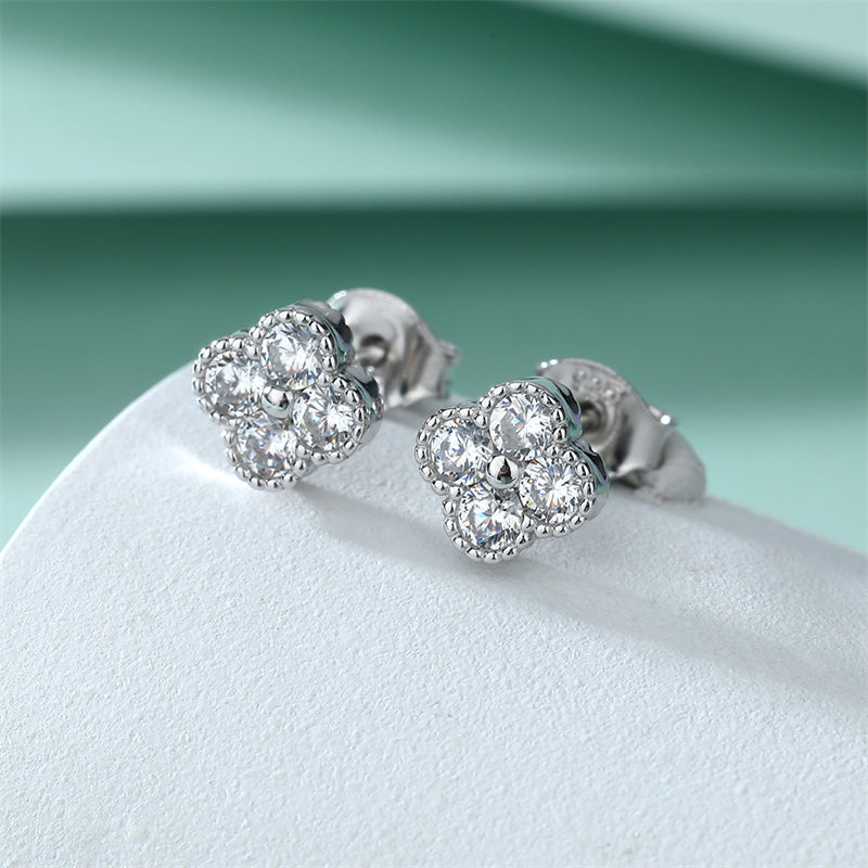 925 Sterling Silver Four-Leaf Clover Stud Earrings – Elegant Floral Design with Zircon Accents