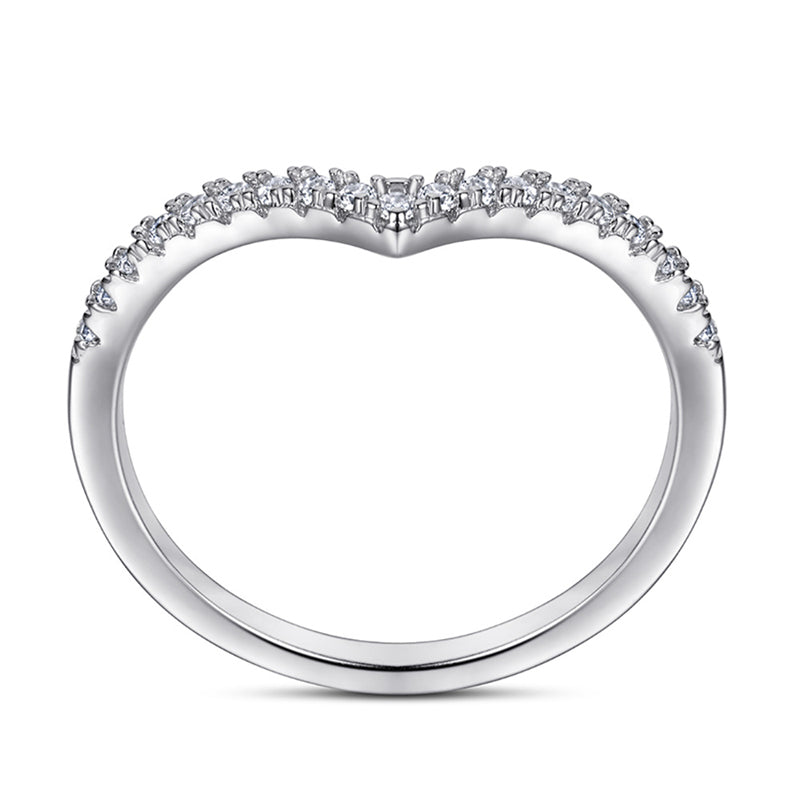 925 Sterling Silver Heart-Shaped Zircon Ring – Elegant Single Row Pavé Band