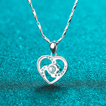 925 Sterling Silver Heart Pendant Necklace - 0.8CT Moissanite Short Collarbone Chain