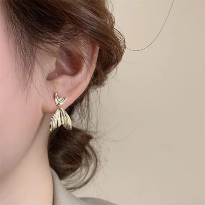 925 Sterling Silver Mermaid Tail Stud Earrings - White Gold & Gold Plated Minimalist Earrings for Women