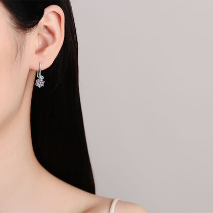 925 Sterling Silver Minimalist Wave Stud Earrings with Moissanite – Elegant & Stylish for Women