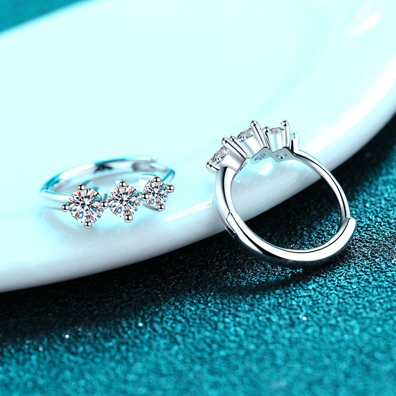 925 Sterling Silver Modern Chinese-style Moissanite Ear Cuffs (0.72ct Total) - Minimalist Geometric Ping An Knot Design