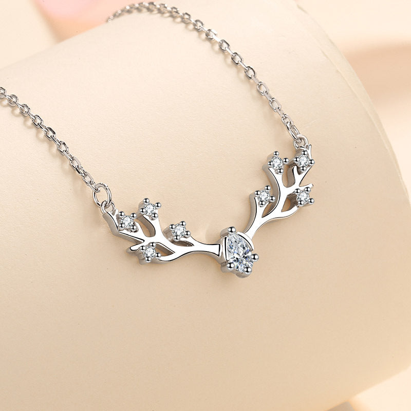 925 Sterling Silver PT950-Plated Deer Pendant Necklace - 0.35CT Moissanite Romantic Valentine's Gift