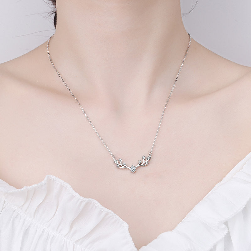 925 Sterling Silver PT950-Plated Deer Pendant Necklace - 0.35CT Moissanite Romantic Valentine's Gift