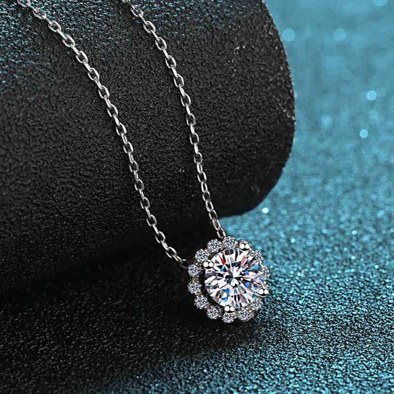 925 Sterling Silver PT950-Plated Floral Pendant Necklace - 1CT Moissanite Cluster Collarbone Chain