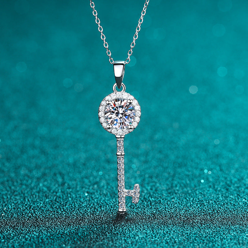 925 Sterling Silver PT950-Plated Key Pendant Necklace - 0.5CT/1CT Moissanite Korean Style Collarbone Chain