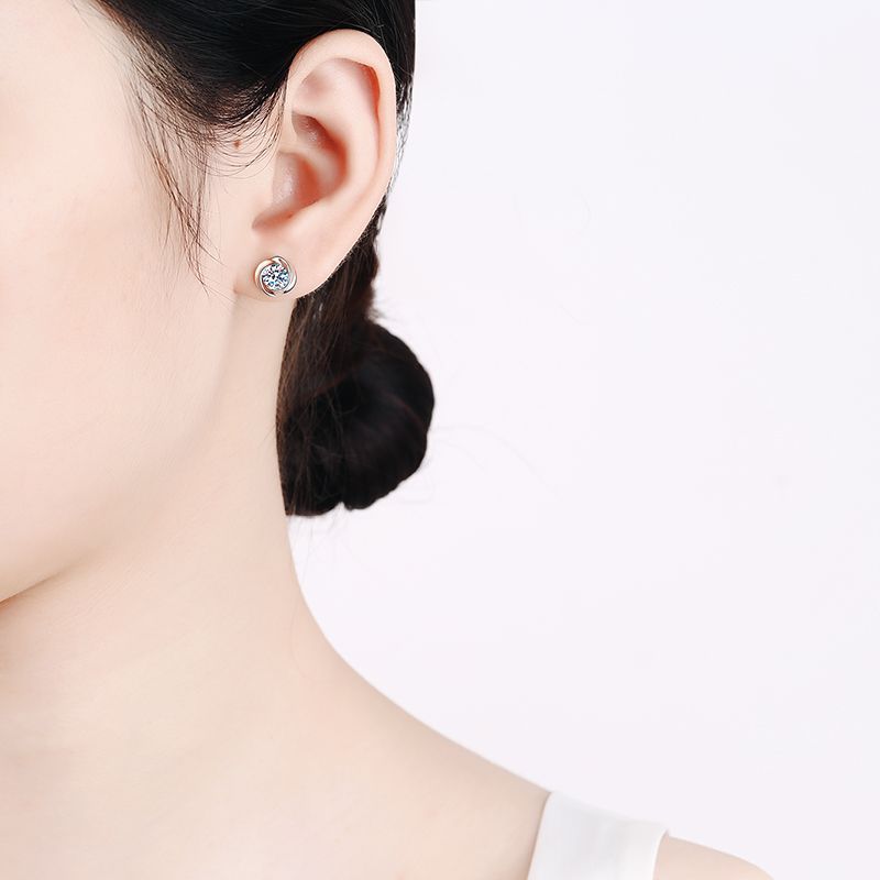 925 Sterling Silver Whirlwind Moissanite Stud Earrings - 0.3ct/0.5ct per Earring Minimalist Floral Design