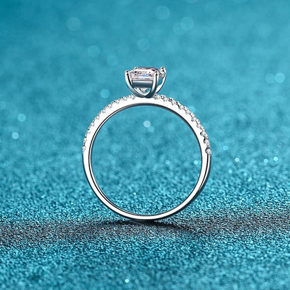 925 Sterling Silver 4-Prong Solitaire Ring | 1-2ct Emerald & Radiant Cut Moissanite