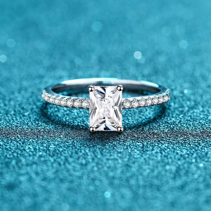 925 Sterling Silver 4-Prong Solitaire Ring | 1-2ct Emerald & Radiant Cut Moissanite