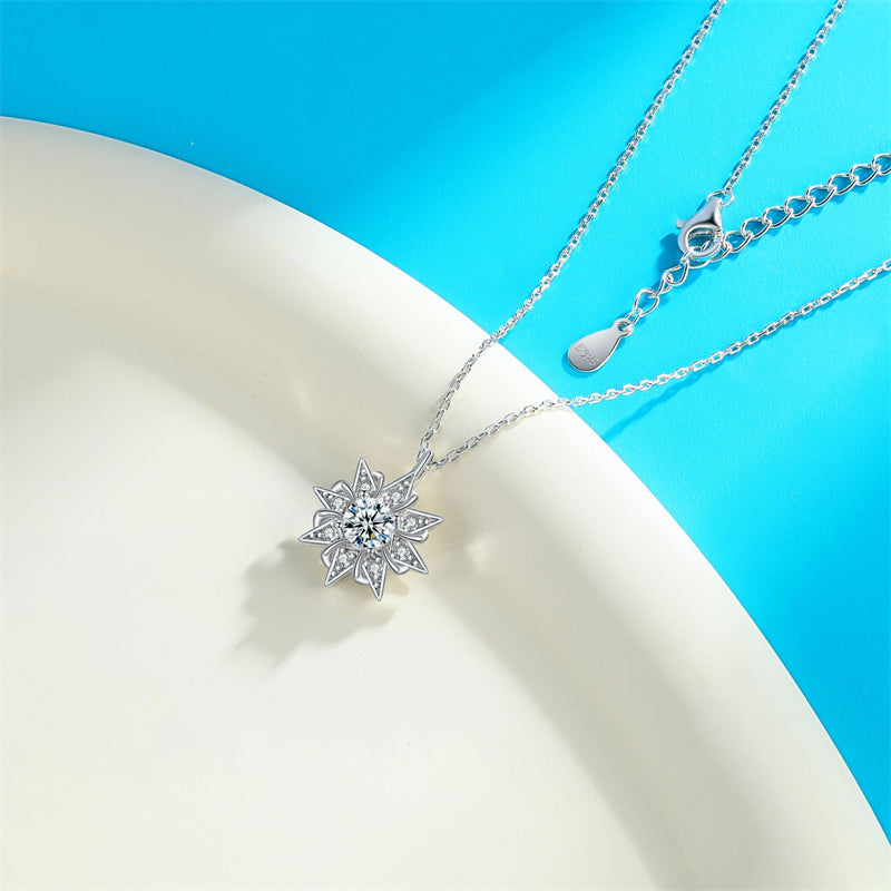 925 Sterling Silver Floral Star Pendant Necklace - Elegant Nature-Inspired Collarbone Chain
