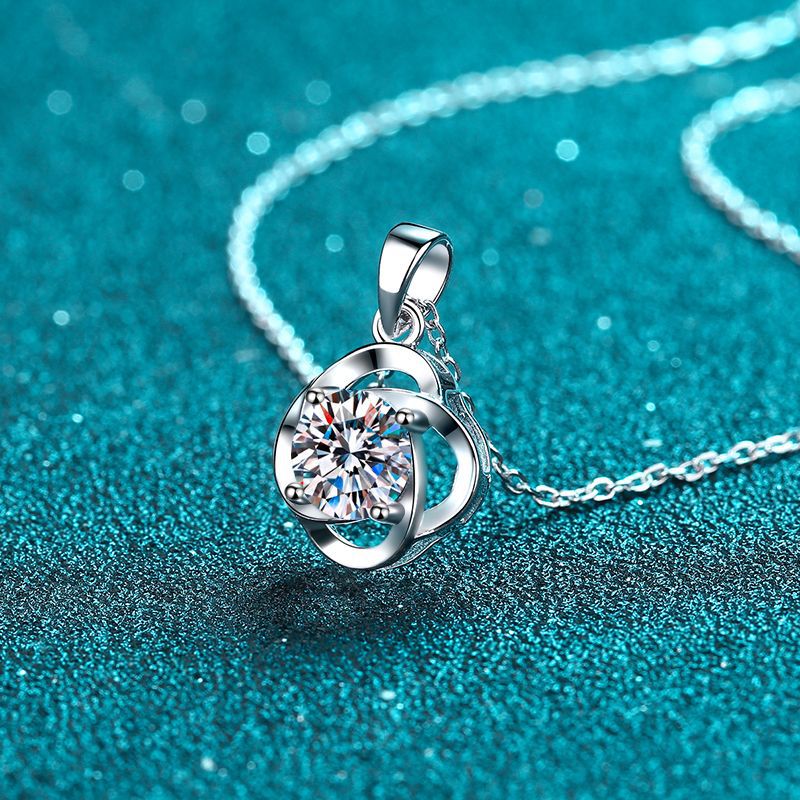 925 Sterling Silver Twisted Four-Prong Pendant Necklace - 1CT Moissanite Sporty-Chic Chain